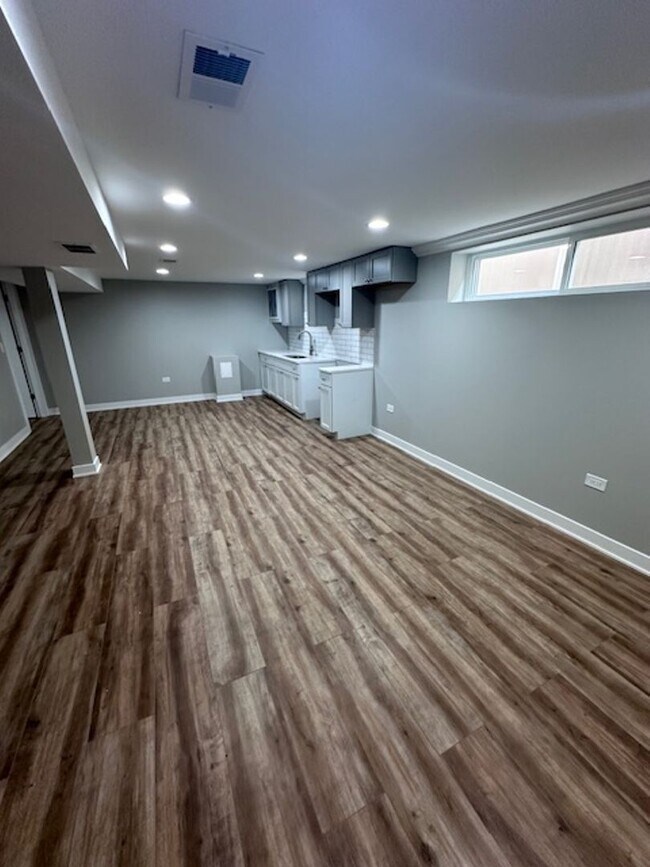 Foto del edificio - 4600 S La Crosse Ave