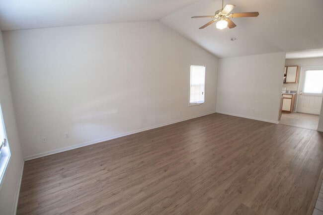 Building Photo - 5200 Tessa Way