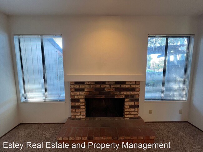 Foto del edificio - 3 br, 2.5 bath House - 1214 Grove Cir