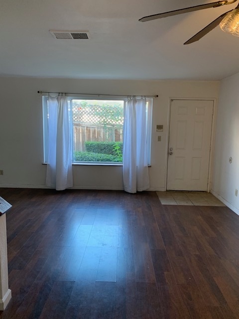 Primary Photo - 3928 Bancroft St