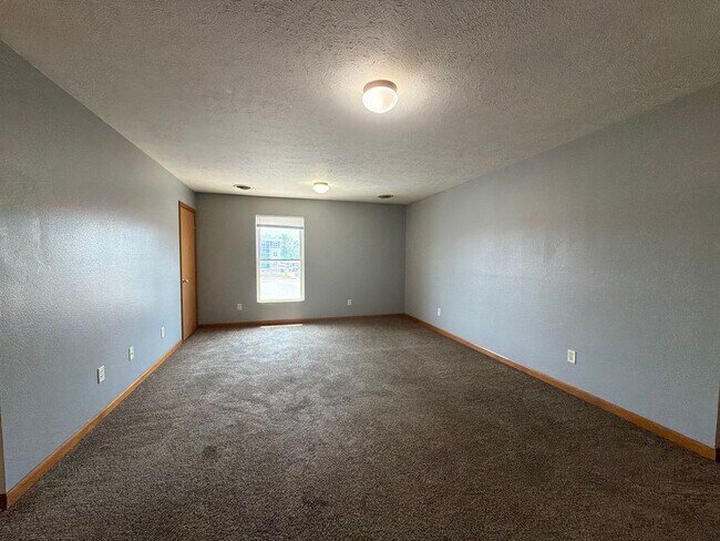 Foto del edificio - 269 Woodridge Ct