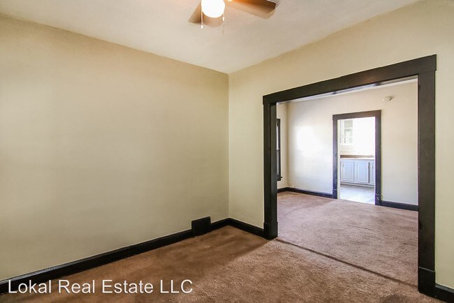 Foto del edificio - 3267 W 38th St