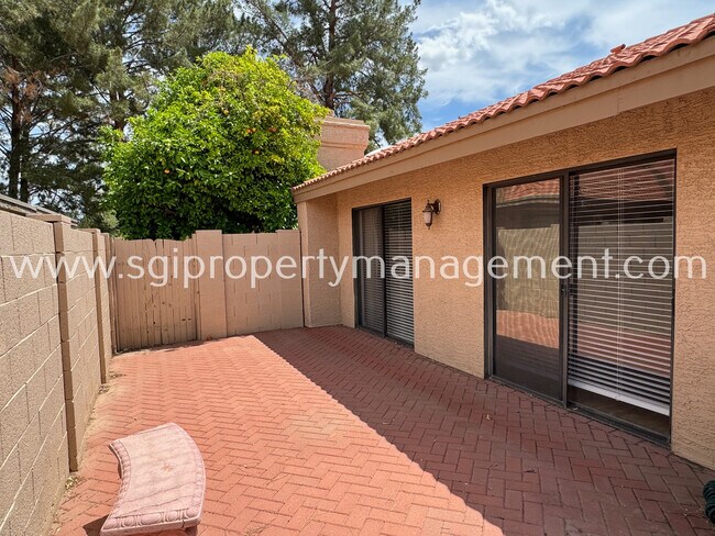 Building Photo - 945 N Pasadena-53