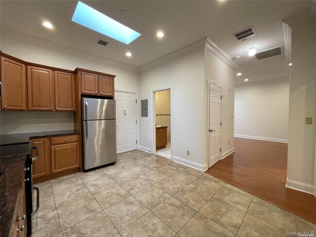 Foto del edificio - 328A Main St