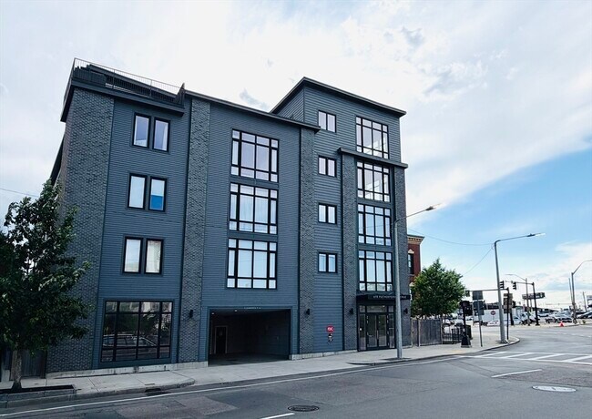Foto del edificio - 610 Rutherford Ave