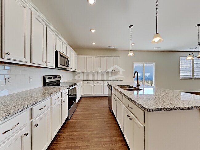 Building Photo - 4949 Chutney Dr