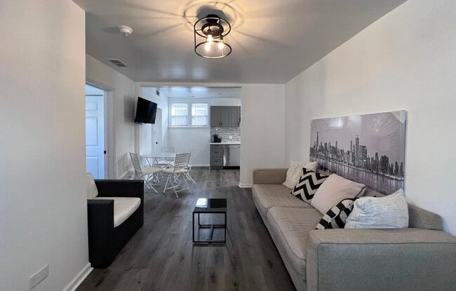 Foto del edificio - 4358 N Oak Park Ave