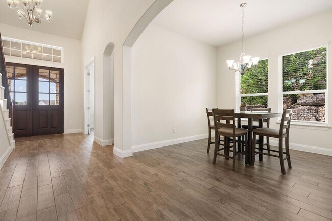 Foto del edificio - 2304 Arroyo Grande