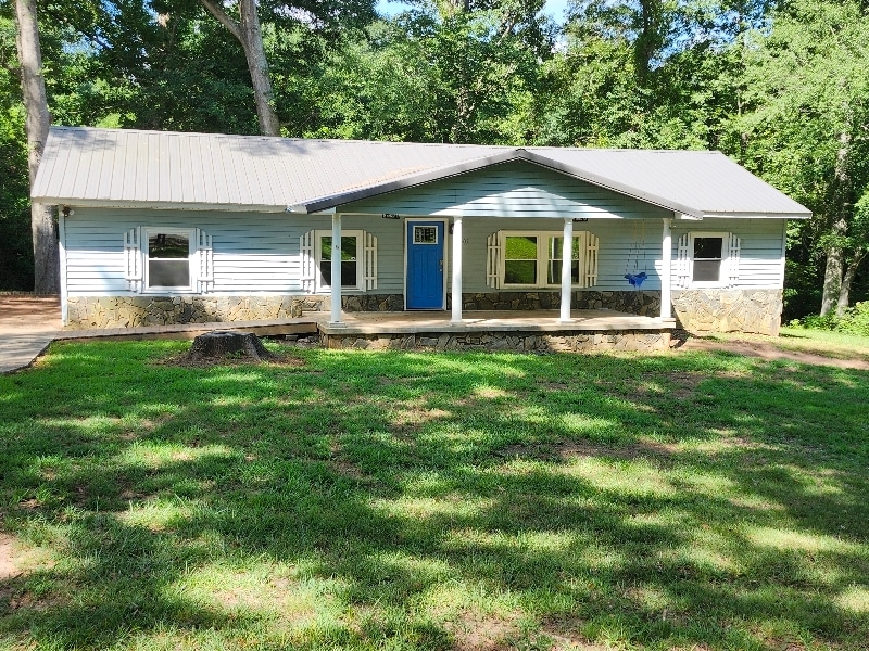 Primary Photo - 401 McKenzie Dr
