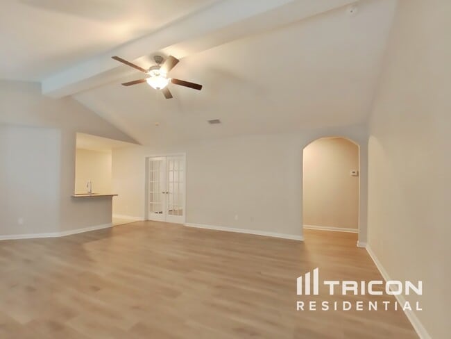 Building Photo - 23020 Shakespeare Dr