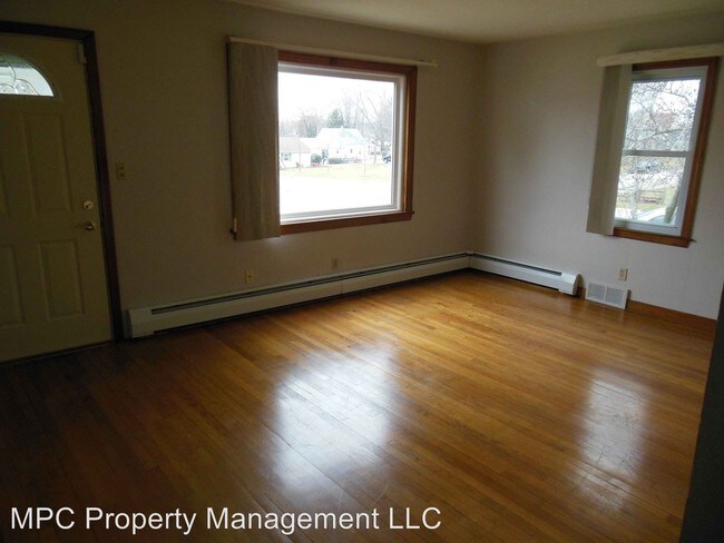 Foto del edificio - 3 br, 2 bath House - 328 Menomonee Avenue