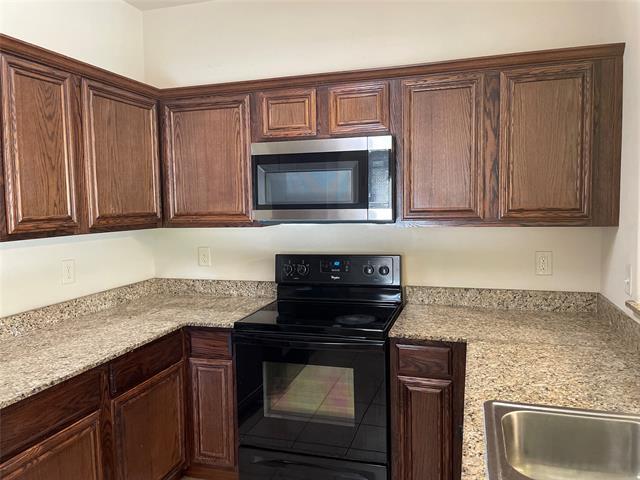 Foto del edificio - 2329 Homewood Ln