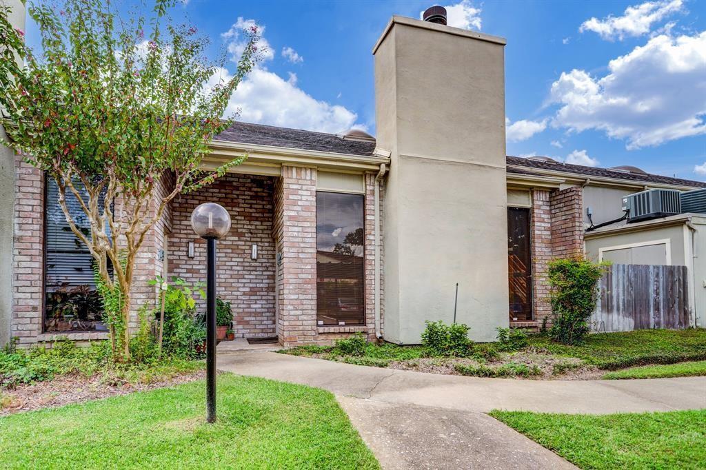 Foto principal - 8100 Cambridge St