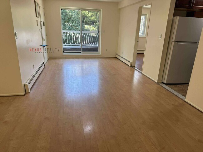 Foto del edificio - 34-39-39 69th St