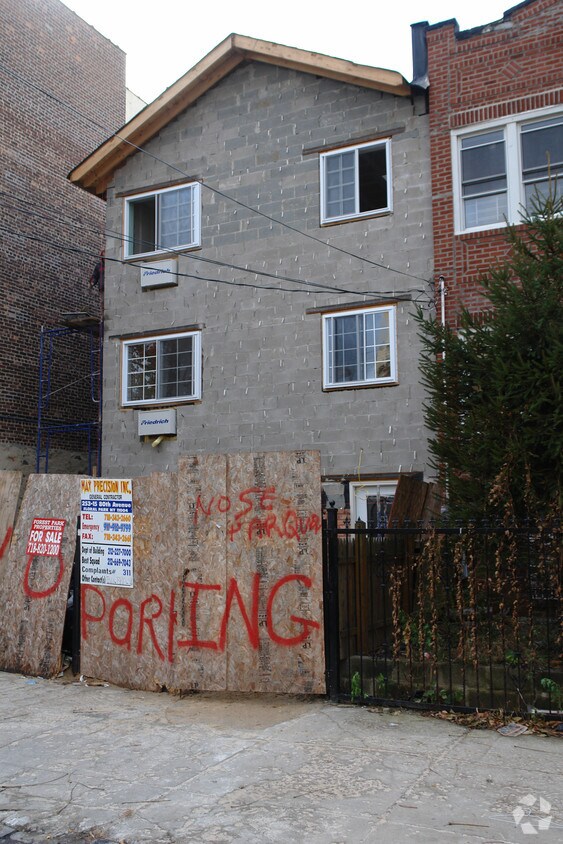 Primary Photo - 765 224th St