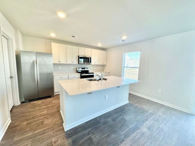 Building Photo - 303 Windmill Dr