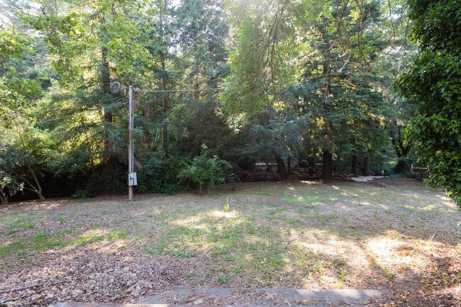 Building Photo - 650 Deer Park Rd