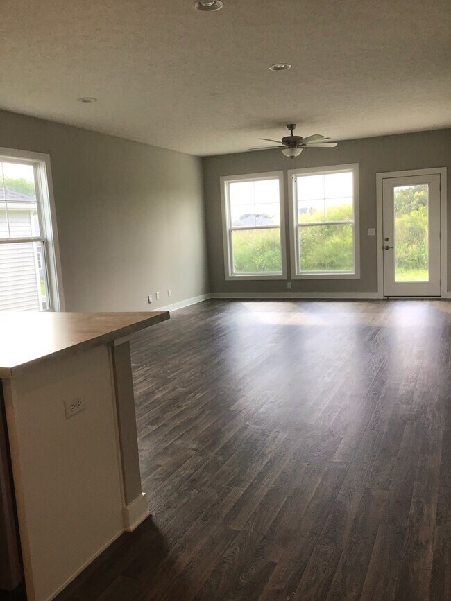 Building Photo - 2637 Cherry Blossom Ct