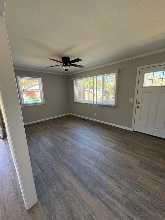 Foto del edificio - 1238 Pleasant View Dr