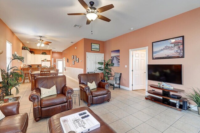 Foto del edificio - 140 Royal Sands Blvd