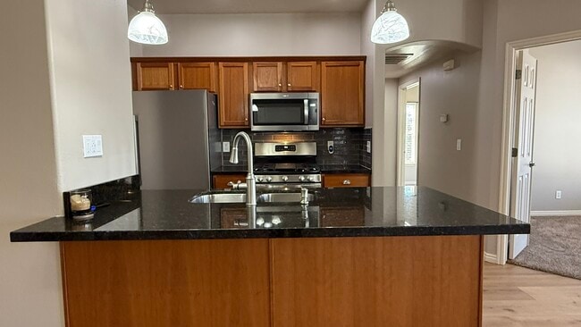 Building Photo - 1174 S. Meadow Fork #6