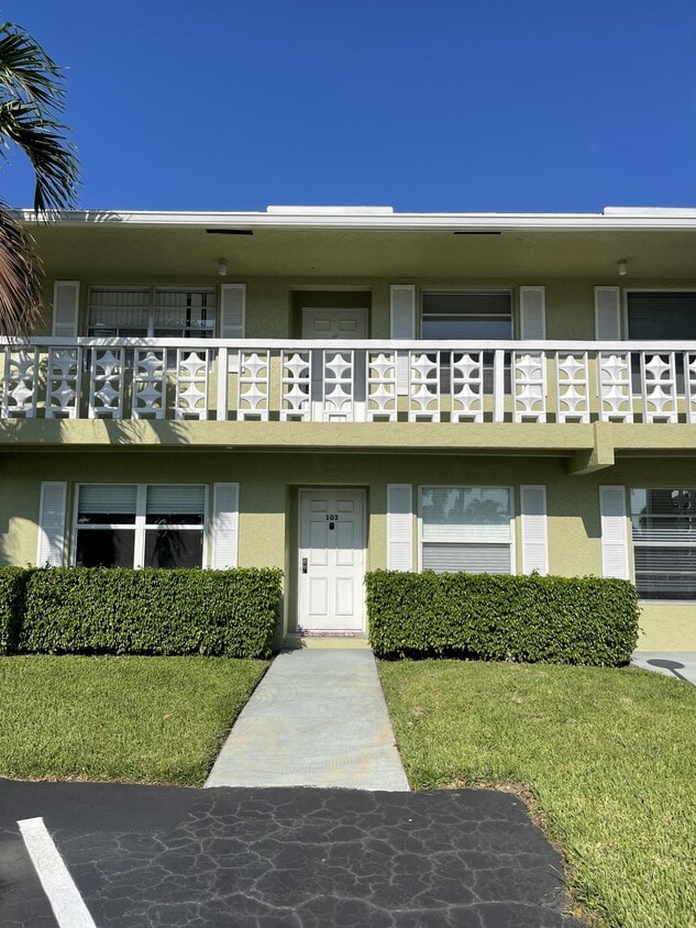 Primary Photo - 1141 Calamondin Terrace
