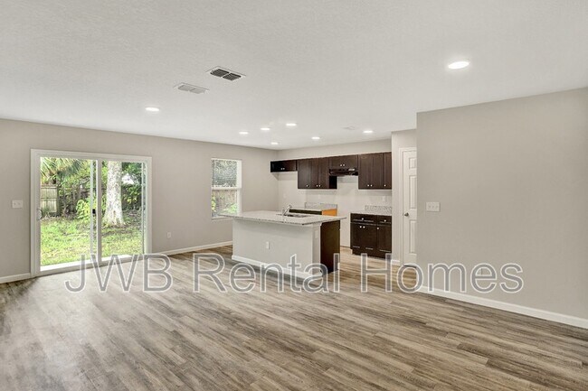 Building Photo - 2911 Tinsley Rd