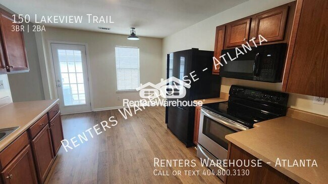 Foto del edificio - Embrace modern comfort and community charm...