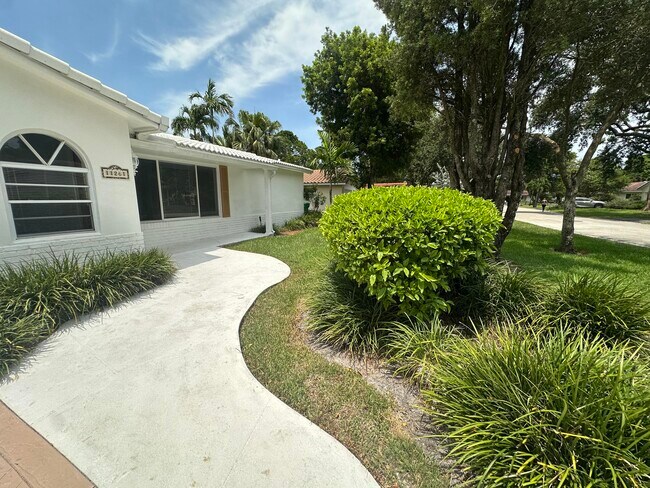 Building Photo - 11261 NW 42nd St