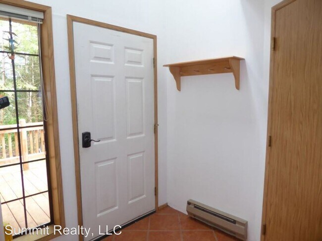 Building Photo - 3 br, 1.5 bath House - 6719 Marguerite St