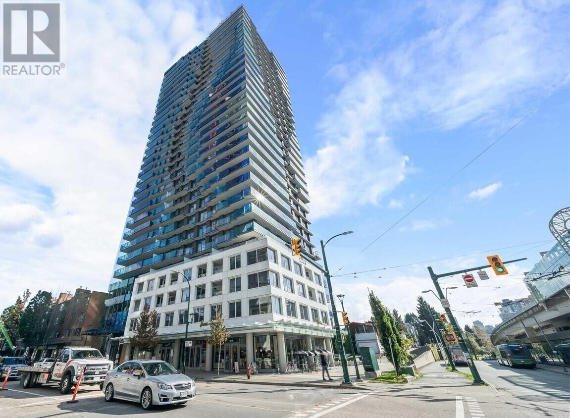 Photo principale - 5058-5058 Joyce St