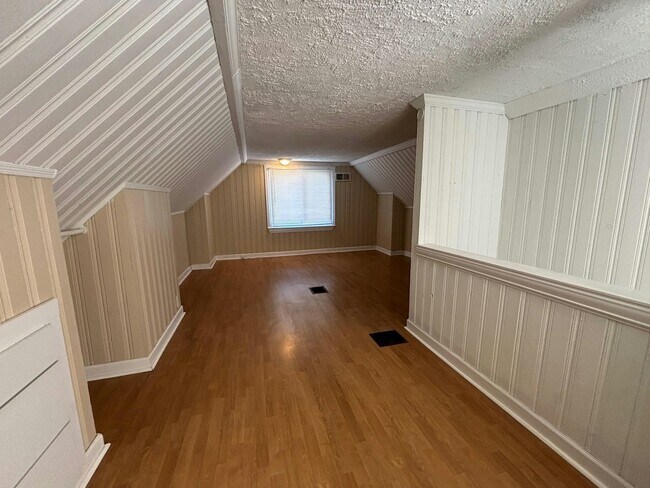 Foto del edificio - 747 Gardendale St