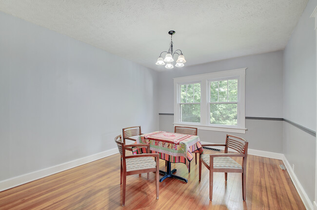 Dining Room - 45 N Hawthorne Ln