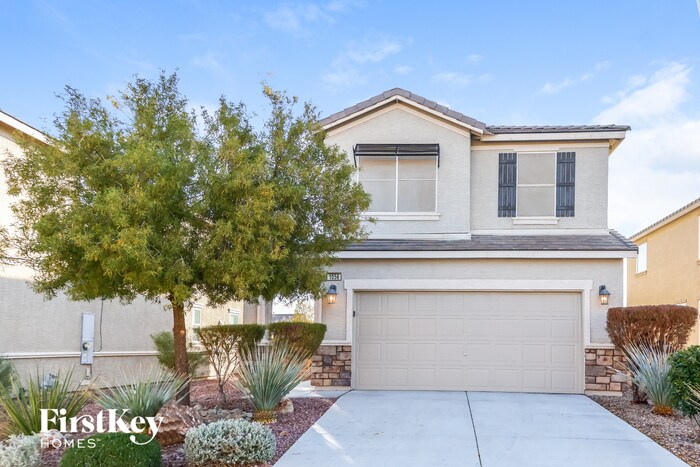 Foto principal - 1056 Water Cove St