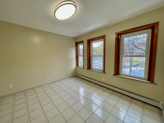 Building Photo - 124 Prince St