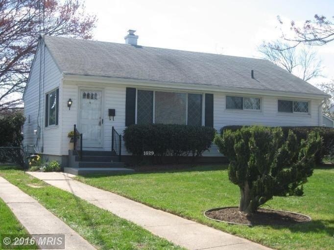 Primary Photo - 1629 Lewis Ave