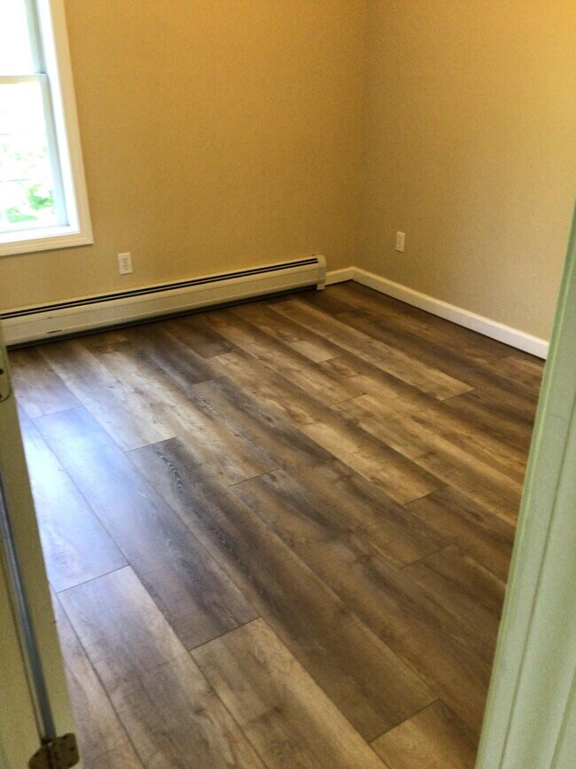 Foto del edificio - "Discover Spacious Comfort at 36-1 Leo's Way: 3-Bedroom Haven with 2.5 Bathrooms in Alburgh, VT!"