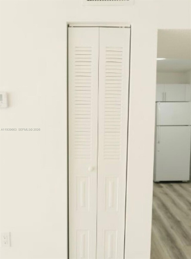 Foto del edificio - 8287 SW 128th St