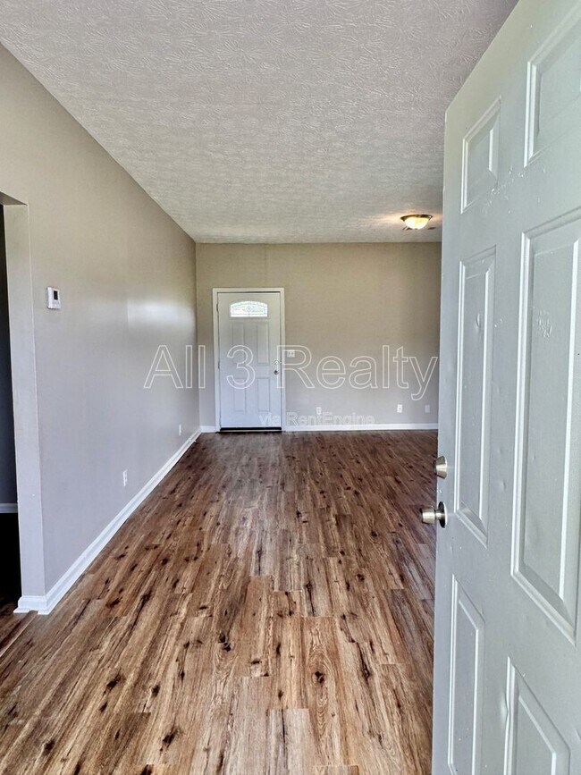 Foto del edificio - 1520 Hogan Rd