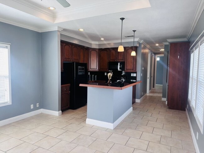 Building Photo - 6535 S Brandywine Dr