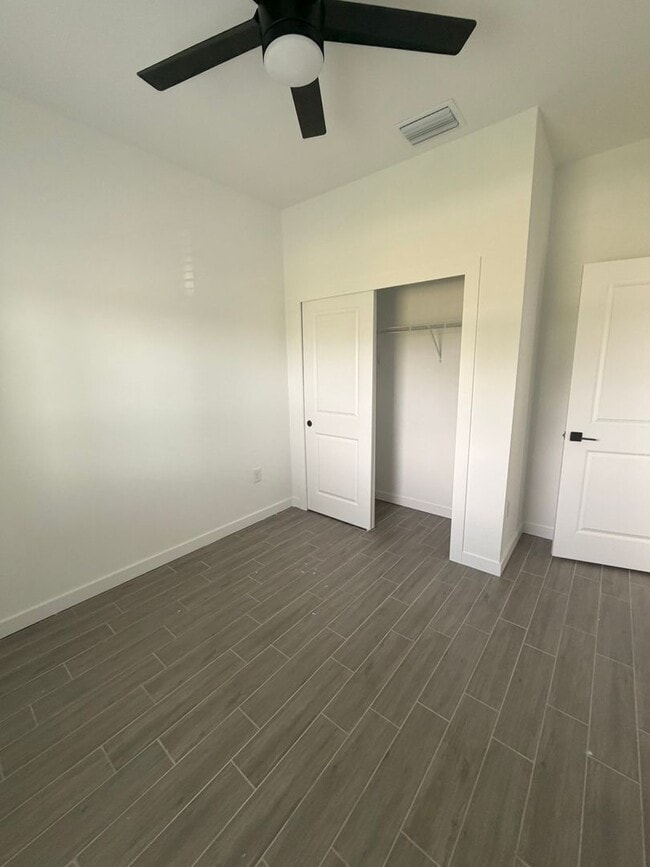 Building Photo - 1506 Gary Ln