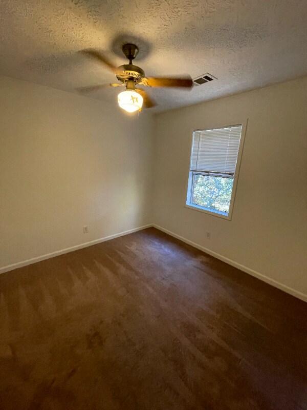 Foto del edificio - 3230 Meadowlark Ln NW