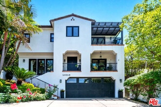 Building Photo - 14318 Valley Vista Blvd