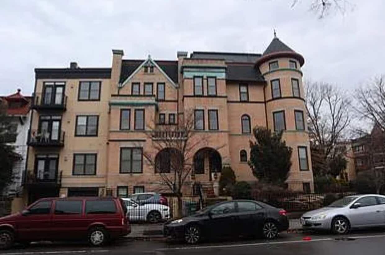 Photo - 1300 Euclid St NW (Washington, DC)