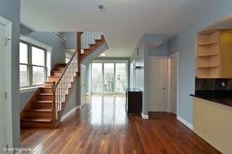 Building Photo - 1540 N Claremont Ave