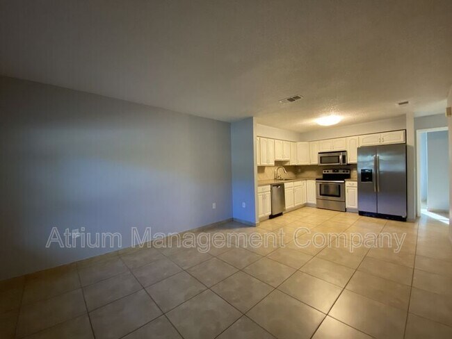 Foto del edificio - 2720 Sunrise Ct