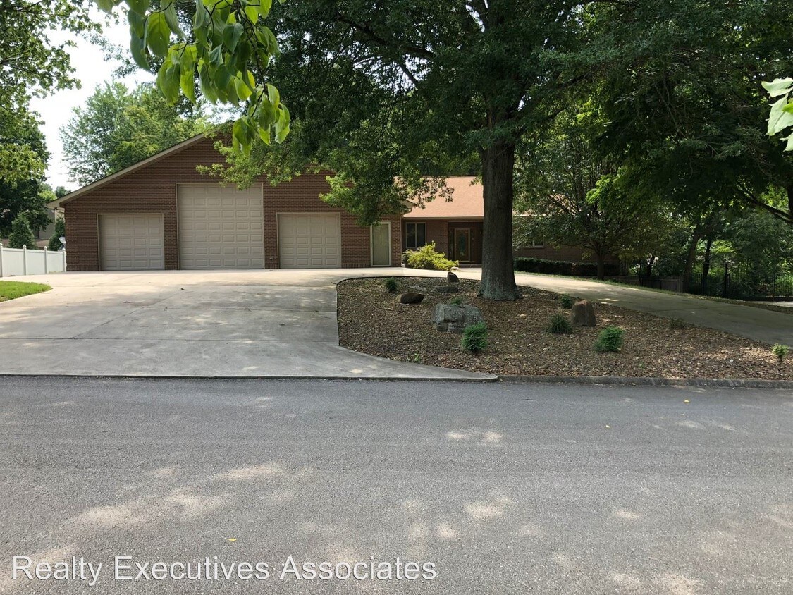 Primary Photo - 3 br, 3.5 bath House - 9637 Briarwood Drive