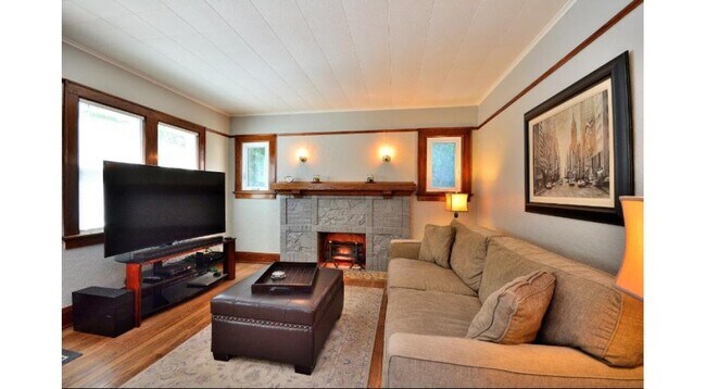 Foto del edificio - 3085 N Brookfield Rd
