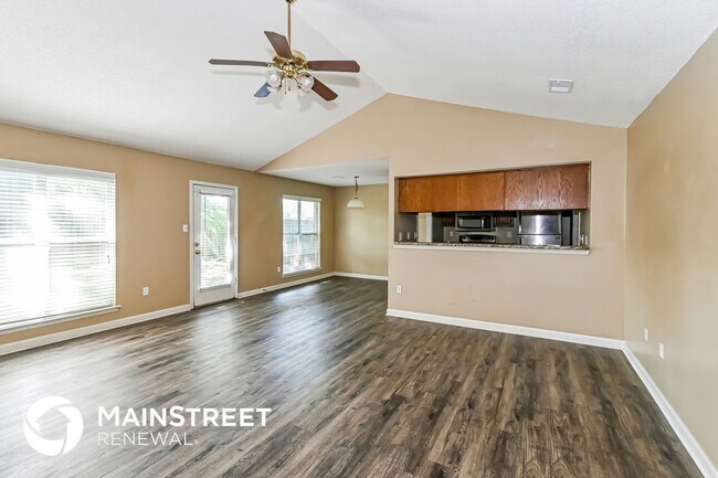 Foto del edificio - 8104 Longbranch Dr