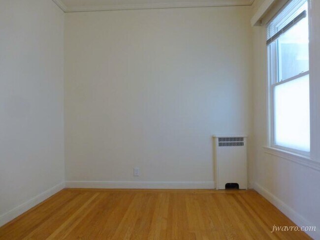 Building Photo - 555 Pierce St